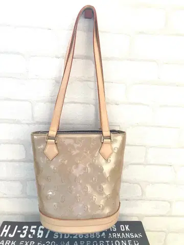 새상품급 GILLIAN 로고 베이지 합성 피혁 토트백 숄더백