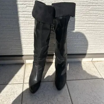 레이스업 블랙 가죽 니하이 부츠