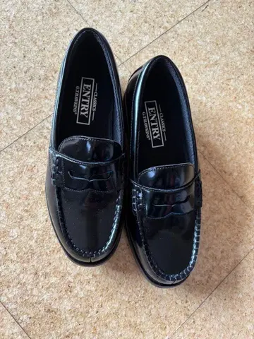 ENTRY 블랙 로퍼 합성 피혁 23.5