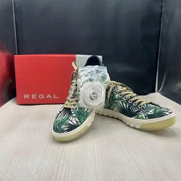 REGAL GORE-TEX 잎 패턴 프린트 스니커즈