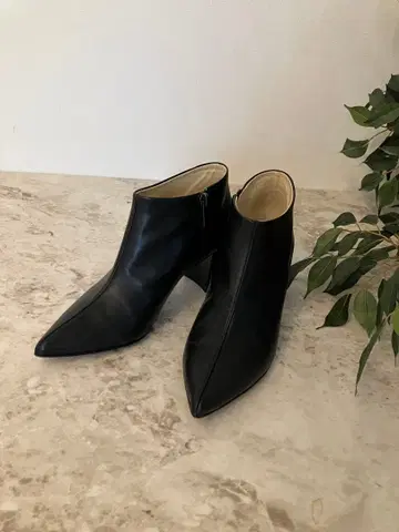 카나리안 부티 7cm 블랙