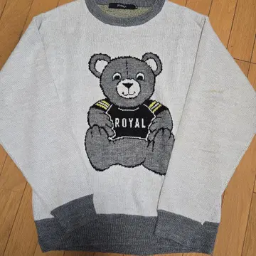 곰 디자인 니트 스웨터 ROYAL