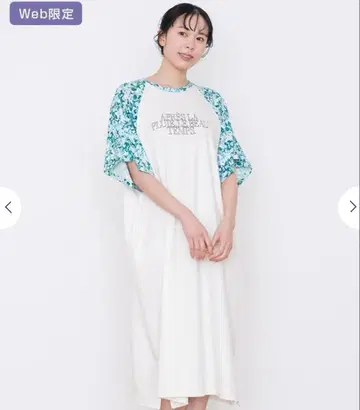 SAKALA 모이스처 플라워 원피스