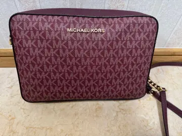 MICHAEL KORS 버건디 숄더백