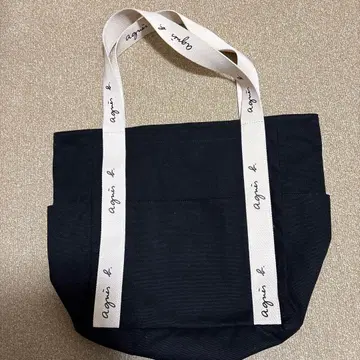 애니에스베 토트 ( L )