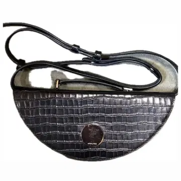 새상품급 adina muse 아디나 뮤즈 하프문 백 블랙