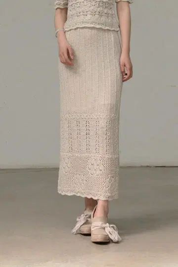 마메 mame kurogouchi 21년 베이지 니트 롱 스커트 레이스