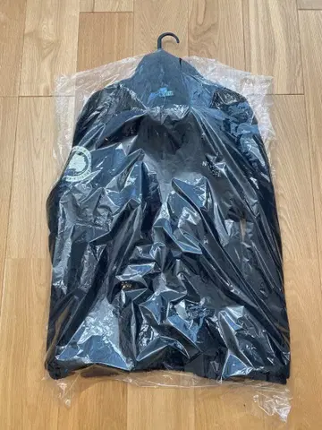 언터크티카 바사 로프트 자켓