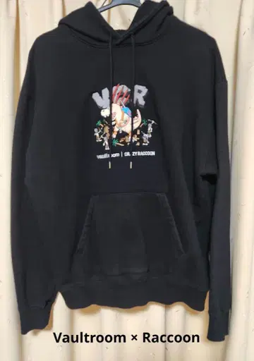 vault room CRAZY RACCOON VCR 후드티