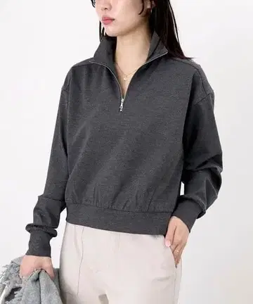 새상품급 MICA&DEAL 마이카&딜 하프 지퍼 티셔츠 그레이