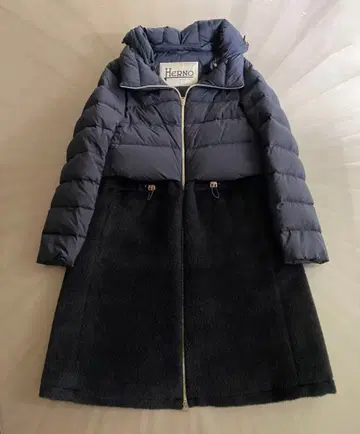 헬레노 다운 코트 에스트네이션 별주