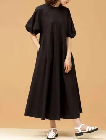 [ 나노 유니버스 ] 블랙 절개 개더 원피스