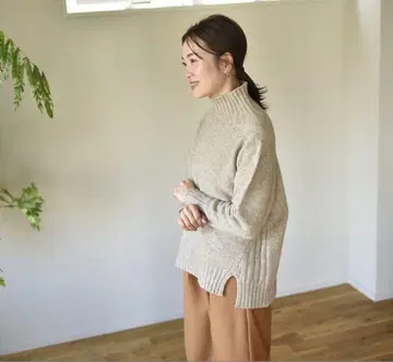 고급 울 사이드 절개 니트