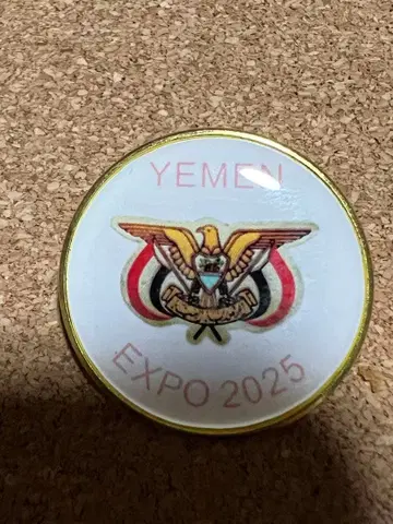 오사카 만박 예멘 핀 배지
