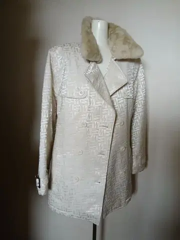 MISSEL 퍼 카라 부착 더블 브레스트 자켓