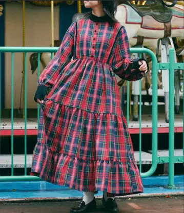 [ 새상품급 ] 쿠틸과 레트로 체크 티어드 원피스 레드 M 롱