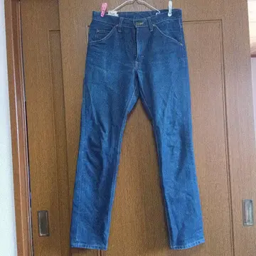 Lee 스트레이트 데님 다크 블루 버튼 플라이! 약간의 데미지