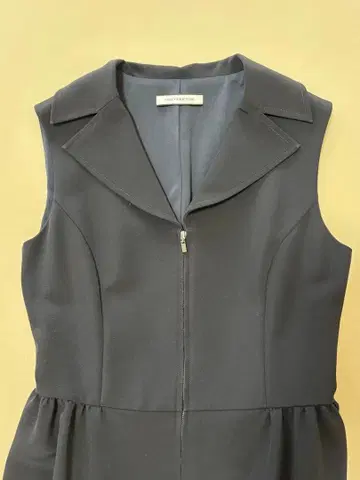 FOXEY NEW YORK 40 네이비 슬리브리스 원피스