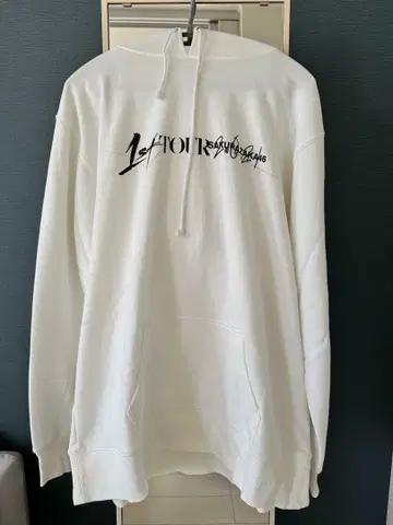 사쿠라자카46 후드 부착 후드티