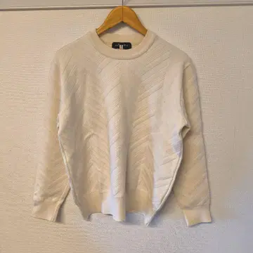 UNITED TOKYO 아이보리 스웨터 사이즈 3