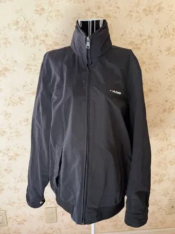 TOMMY HILFIGER 블랙 자켓