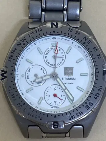 ELGIN 티타늄 손목시계 데이데이트