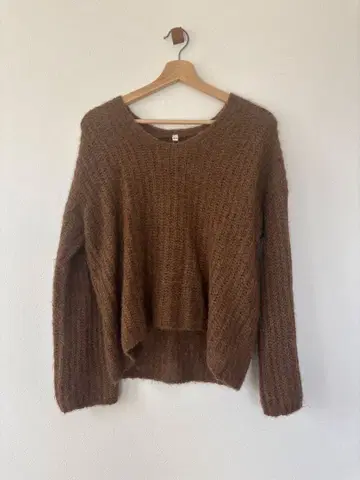브라운 V넥 니트 스웨터 XS-S
