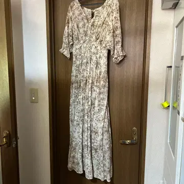 코코딜 꽃무늬 롱 원피스