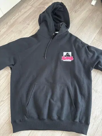 XLARGE 고릴라 로고 블랙 후드티