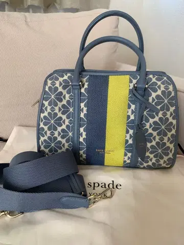 케이트 스페이드 플라워 자카드 스트라이프 미디엄 새첼