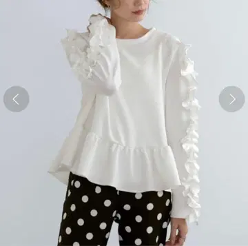 meraki 메라키 펄 소매 프릴 페플럼 상의 화이트