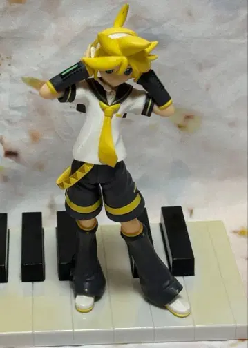 최종 가격 인하 vocaloid 카가미네 렌 엑스트라 피규어