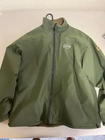 올리브 그린 리버서블 빅 스탠드 보아 자켓