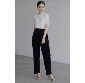 OHGA 벨로아 팬츠 블랙