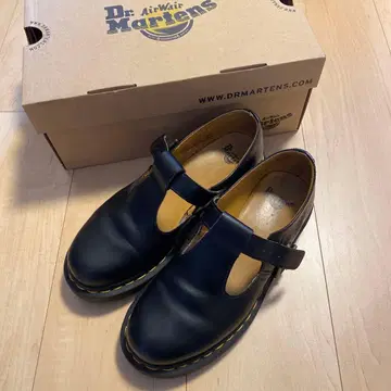 Dr. Martens T바 슈즈