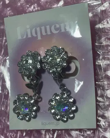 리큐엠 블루밍 이어링 (이펙트 크리스탈)