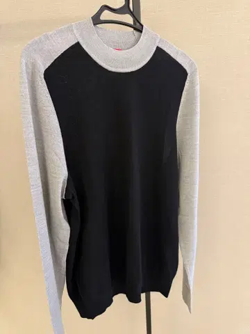 [ 새상품급 ] HUGO BOSS 니트