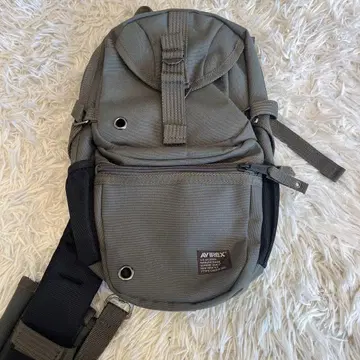 AVIREX 바디백 새상품급