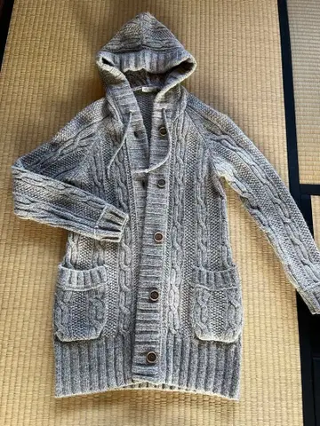 샐리 스콧 후드 부착 니트