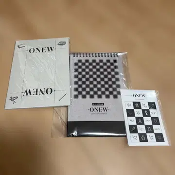 SHINee 온유 2025 시즌 그리팅 굿즈 3종