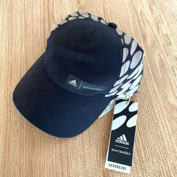 새상품 미사용 adidas x marimekko 캡 블랙