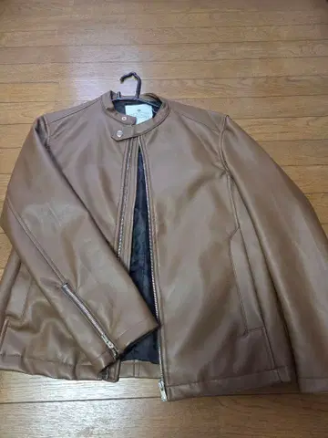 브라운 가죽 자켓