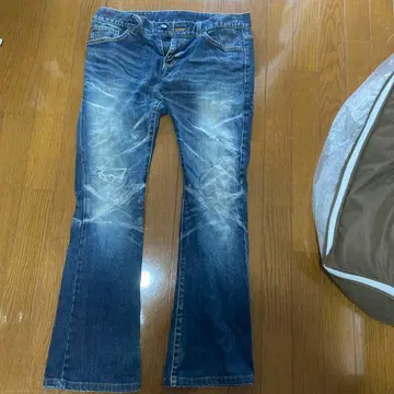 TORNADO MART 데미지 플레어 팬츠