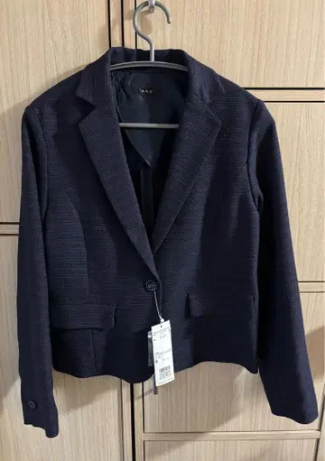 a.v.v 네이비 M 사이즈 테일러드 자켓