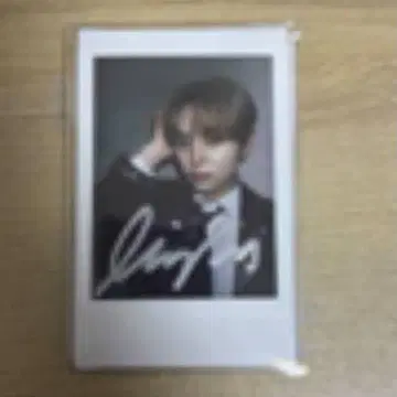 NouerA 린 친필 사인 폴라로이드