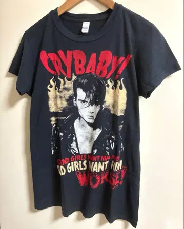 CRYBABY! T셔츠 블랙