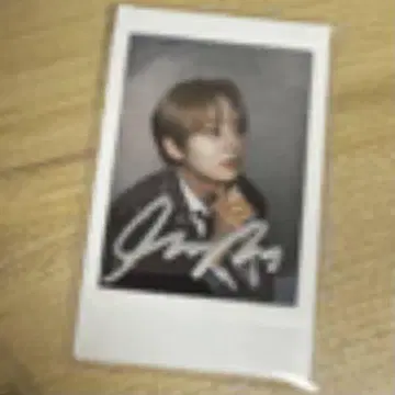 NouerA 린 친필 사인 폴라로이드