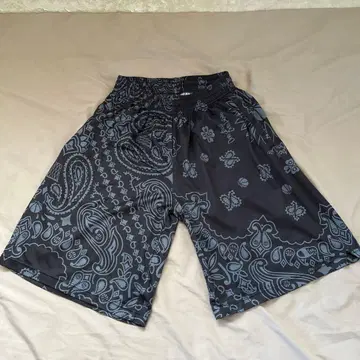 반다나 패턴 숏팬츠 블랙/그레이