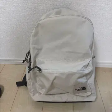 THE NORTH FACE 화이트 백팩