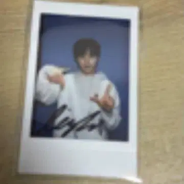 NouerA 린 친필 사인 폴라로이드